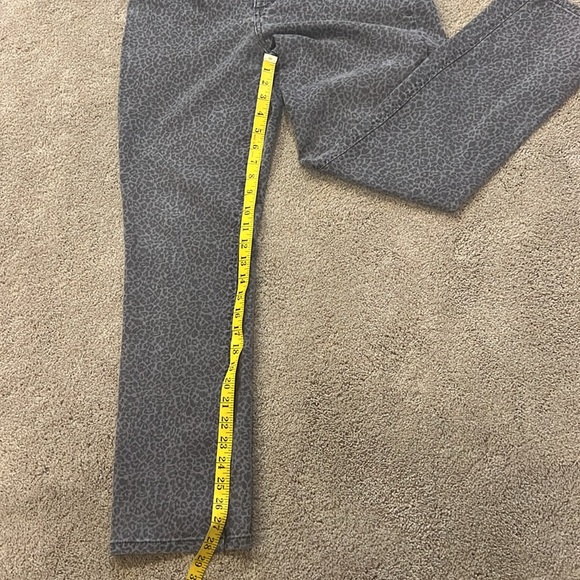 Leopard Print Straight Leg Lee Jeans - Picture 6 of 6